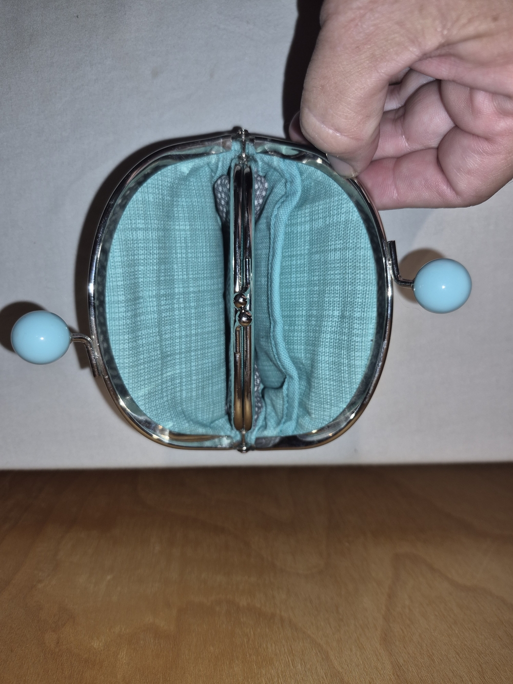 Thirty-One Gray Pin Dots Double Pinch 5"x5" Interior Compartment Wallet 1227 - Picture 5 of 9